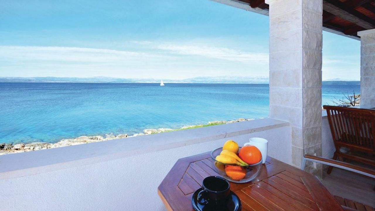 Schoenes Ferienhaus Direkt Am Meer Stomorska Eksteriør billede